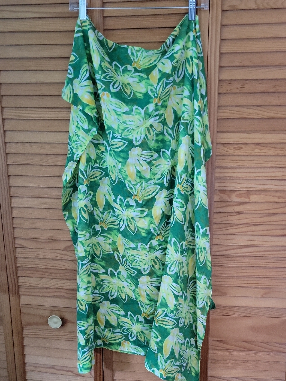 Aerie Tropical Floral Sarong Pareo Beach Cover Up NWT One Size Green Resort